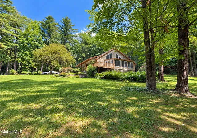 Photo 3 of Single family home for sale at 936 Ridge Rd, Galway, NY 12025 | MLS# 202624969 | Listing updated on 2026-09-16