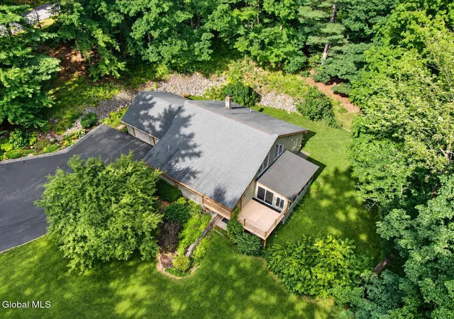 Photo 4 of Single family home for sale at 936 Ridge Rd, Galway, NY 12025 | MLS# 202624969 | Listing updated on 2026-09-16