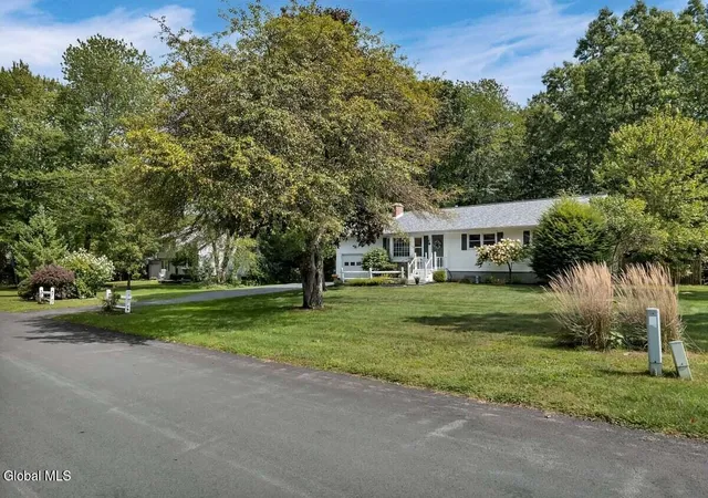 Photo 3 of Sale Pending at 54 Patroon Pl, Ballston Lake, NY 12019 | MLS# 202625248 | Listing updated on 2026-09-11
