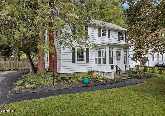 Photo 2 of Single family home for sale at 2 George St, Latham, NY 12110 | MLS# 202625956 | Listing updated on 2026-10-06
