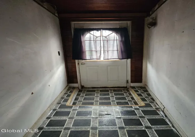 Photo 4 of Single family home for sale at 125 Maple St, Corinth, NY 12822 | MLS# 202625104 | Listing updated on 2026-09-12