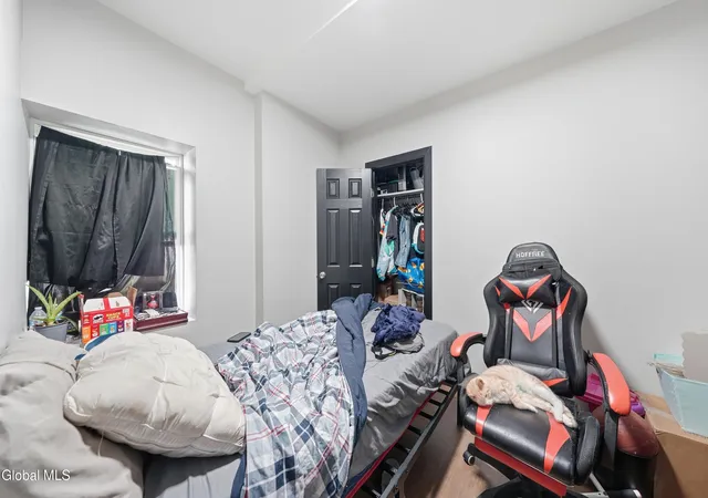 Listing Photo 2 - Condo for sale in building located at 326 9th St, Troy, NY 12180