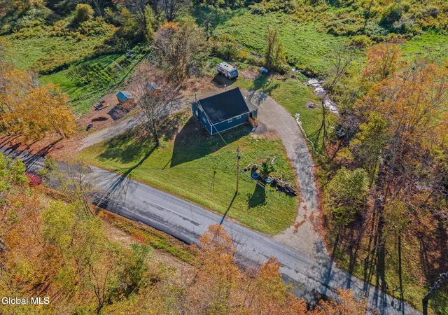 Photo 3 of Single family home for sale at 161 Bly Holw Rd, Petersburg, NY 12138 | MLS# 202625393 | Listing updated on 2026-09-04