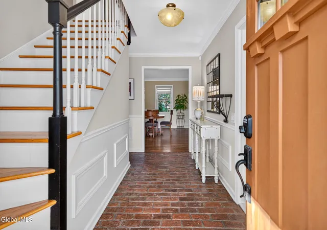 Photo 2 of Sale Pending at 41 St Agnes Ln, Albany, NY 12211 | MLS# 202626122 | Listing updated on 2026-09-30