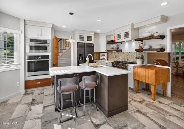 Photo 3 of Sale Pending at 41 St Agnes Ln, Albany, NY 12211 | MLS# 202626122 | Listing updated on 2026-09-30
