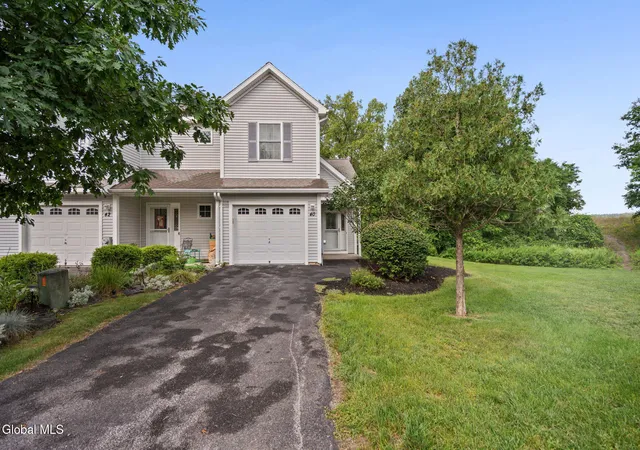 Photo 1 of Sale Pending at 40 Cobblestone Ct, Schenectady, NY 12306 | MLS# 202625679 | Listing updated on 2026-09-18