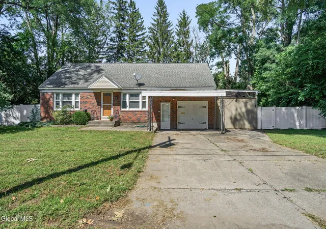 Photo 1 of Single family home for sale at 2031 Gray St, Schenectady, NY 12306 | MLS# 202625888 | Listing updated on 2026-09-27