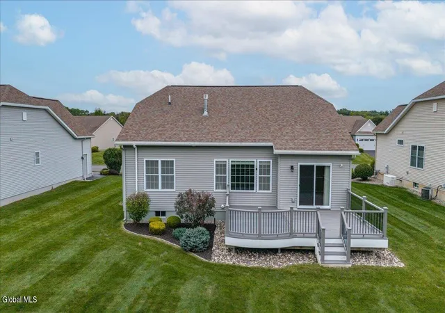 Photo 3 of Sale Pending at 9 Glen Meadow Dr, Mechanicville, NY 12118 | MLS# 202626434 | Listing updated on 2026-09-22