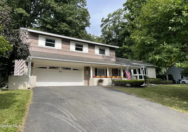 Photo 1 of Sale Pending at 859 Maxwell Dr, Schenectady, NY 12309 | MLS# 202625250 | Listing updated on 2026-09-14