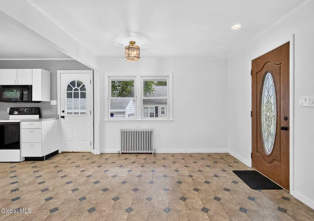 Photo 3 of Single family home for sale at 36 Pleasantview Ave, Albany, NY 12203 | MLS# 202625398 | Listing updated on 2026-09-19