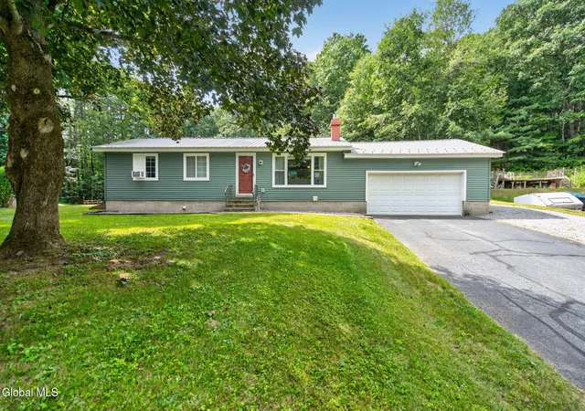 Photo 1 of Single family home for sale at 441 Johnson Ave Ext, Johnstown, NY 12095 | MLS# 202625270 | Listing updated on 2026-09-21