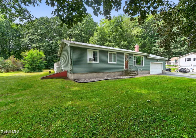 Photo 2 of Single family home for sale at 441 Johnson Ave Ext, Johnstown, NY 12095 | MLS# 202625270 | Listing updated on 2026-09-21
