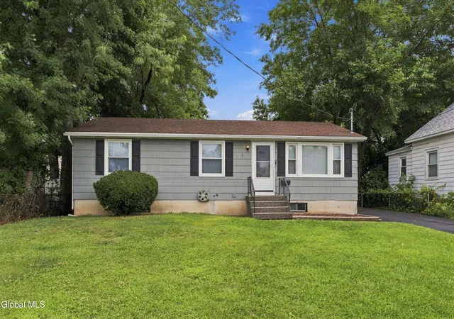 Photo 1 of Sale Pending at 3 Newton St, Colonie, NY 12205 | MLS# 202625386 | Listing updated on 2026-09-14