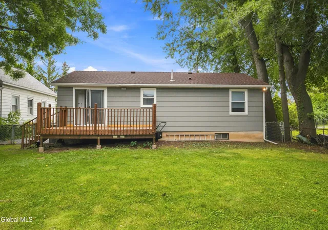 Photo 26 of Sale Pending at 3 Newton St, Colonie, NY 12205 | MLS# 202625386 | Listing updated on 2026-09-14