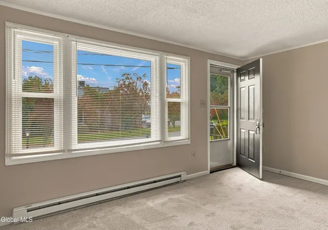Photo 4 of Sale Pending at 3 Newton St, Colonie, NY 12205 | MLS# 202625386 | Listing updated on 2026-09-14