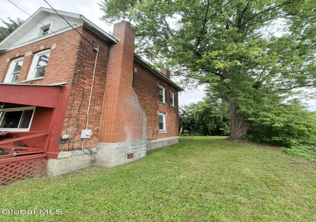 Single family home for sale at 9 Lincoln St, Fort Plain, NY 13339 | MLS# 202625176