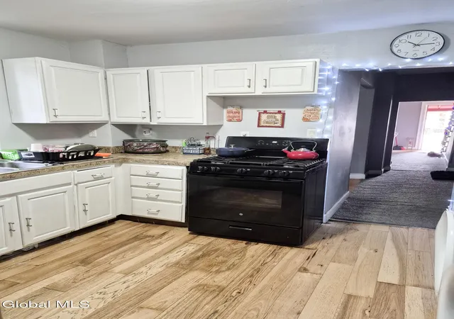 Photo 3 of Single family home for sale at 9 Lincoln St, Fort Plain, NY 13339 | MLS# 202625176 | Listing updated on 2026-10-05