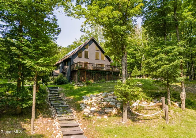 Photo 4 of Single family home for sale at 858 Roosa Gap Rd, Bloomingburg, NY 12721 | MLS# 202625194 | Listing updated on 2026-10-20