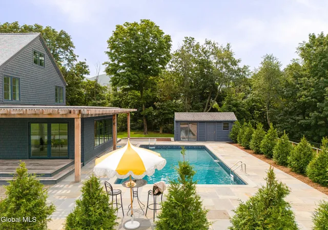 Photo 3 of Single family home for sale at 20 Dallis Pl, Beacon, NY 12508 | MLS# 202625279 | Listing updated on 2026-10-07
