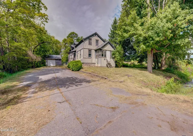 Photo 2 of Single family home for sale at 2388 New York 30a, Fonda, NY 12068 | MLS# 202625951 | Listing updated on 2026-10-02