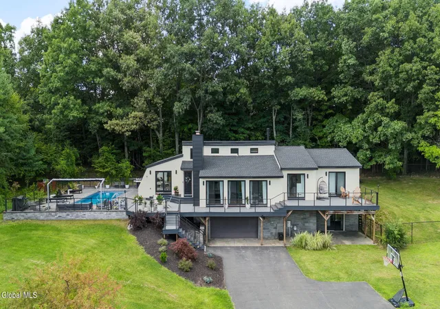 Photo 2 of Single family home for sale at 109 Wilrose Ln, Troy, NY 12180 | MLS# 202625257 | Listing updated on 2026-09-15