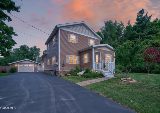 Photo 1 of Single family home for sale at 160 Hidley Rd, North Greenbush, NY 12198 | MLS# 202625174 | Listing updated on 2026-09-19