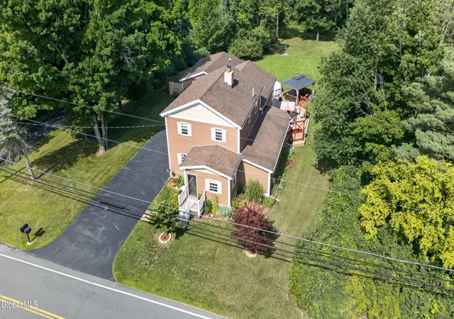 Photo 3 of Single family home for sale at 160 Hidley Rd, North Greenbush, NY 12198 | MLS# 202625174 | Listing updated on 2026-09-19