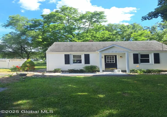 Photo 3 of Single family home for sale at 2a Hillview Ave, Rensselaer, NY 12144 | MLS# 202625240 | Listing updated on 2026-09-09