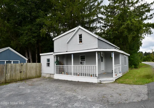 Photo 2 of Single family home for sale at 528 Malta Ave, Ballston Spa, NY 12020 | MLS# 202625202 | Listing updated on 2026-09-02