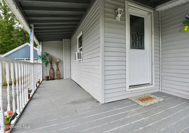 Photo 3 of Single family home for sale at 528 Malta Ave, Ballston Spa, NY 12020 | MLS# 202625202 | Listing updated on 2026-09-02