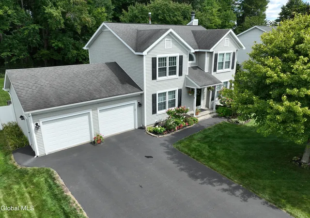 Photo 2 of Sale Pending at 25 Erie Dr, Slingerlands, NY 12159 | MLS# 202625615 | Listing updated on 2026-09-15