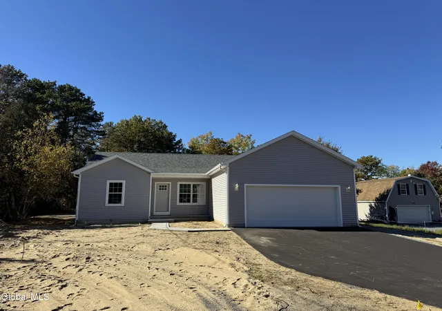 Photo 1 of Single family home for sale at 15 Leo St, Queensbury, NY 12804 | MLS# 202628817 | Listing updated on 2026-10-26
