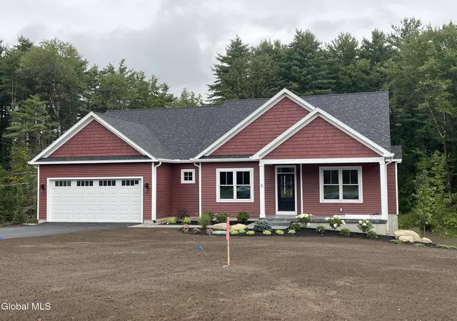 Photo 2 of Single family home for sale at 5 Kerr Dr, Gansevoort, NY 12831 | MLS# 202625706 | Listing updated on 2026-09-10