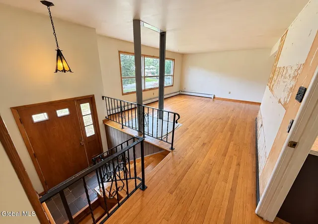 Photo 4 of Sale Pending at 39 Zelenke Dr, Wynantskill, NY 12198 | MLS# 202626732 | Listing updated on 2026-09-24