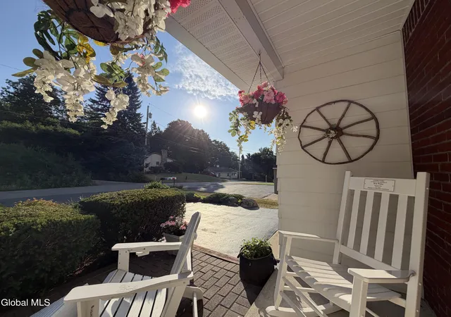 Photo 3 of Single family home for sale at 19 Lakeview Cir Dr, Lake George, NY 12845 | MLS# 202625342 | Listing updated on 2026-09-16