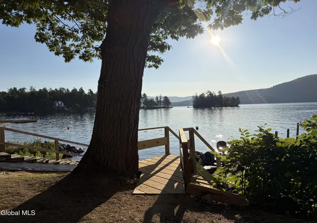 Photo 4 of Single family home for sale at 19 Lakeview Cir Dr, Lake George, NY 12845 | MLS# 202625342 | Listing updated on 2026-09-16
