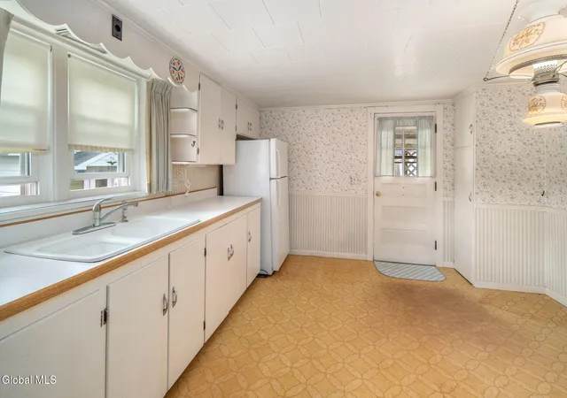 Photo 4 of House for sale at 110 Main St, Ravena, NY 12143 | MLS# 202625726 | Listing updated on 2026-09-17