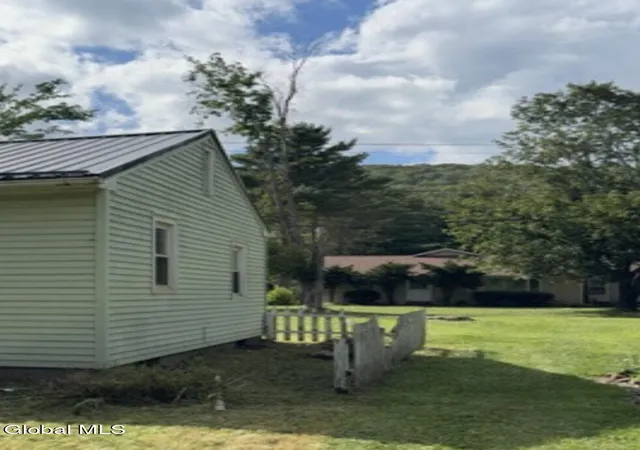 Photo 4 of Single family home for sale at 54192 State Hwy 30, Roxbury, NY 12474 | MLS# 202625260 | Listing updated on 2026-10-08