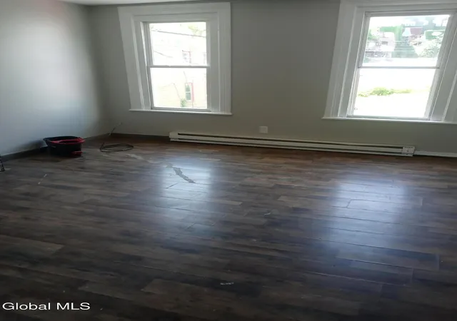 Photo 3 of Sale Pending at 257 Elk St, Albany, NY 12206 | MLS# 202625594 | Listing updated on 2026-09-08