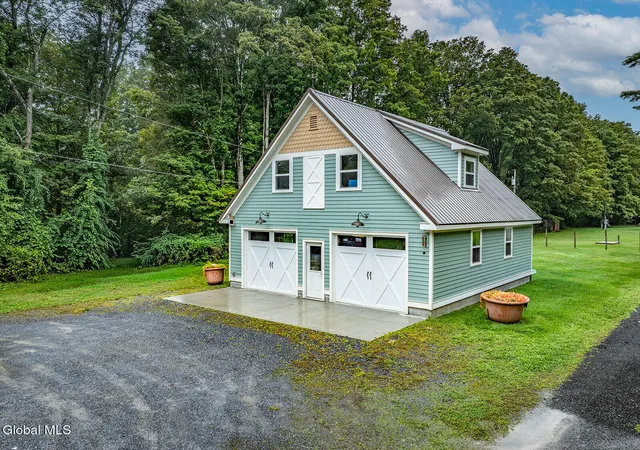 Photo 56 of Single family home for sale at 141 E Main St, Cambridge, NY 12816 | MLS# 202625343 | Listing updated on 2026-09-22