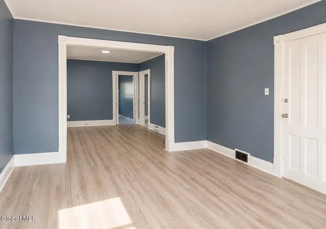 Photo 4 of House for sale at 427 6th Avenue, Troy, NY 12182 | MLS# 202625293 | Listing updated on 2026-09-03
