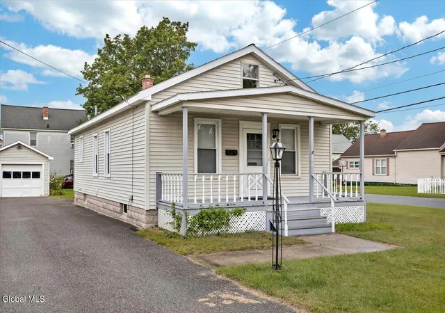 Photo 1 of Single family home for sale at 352 Melrose St, Schenectady, NY 12306 | MLS# 202625316 | Listing updated on 2026-09-07
