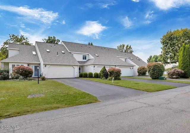 Photo 1 of Townhouse for sale at 4 Rusfield Dr, Glenmont, NY 12077 | MLS# 202625304 | Listing updated on 2026-09-13