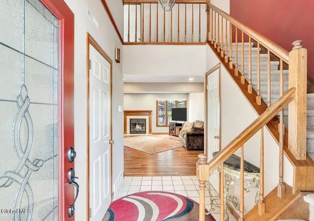 Photo 3 of Townhouse for sale at 4 Rusfield Dr, Glenmont, NY 12077 | MLS# 202625304 | Listing updated on 2026-09-13