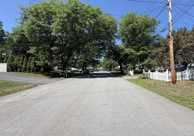 Photo 3 of Single family home for sale at 11 Wampum Dr, Saratoga Springs, NY 12866 | MLS# 202625346 | Listing updated on 2026-09-17