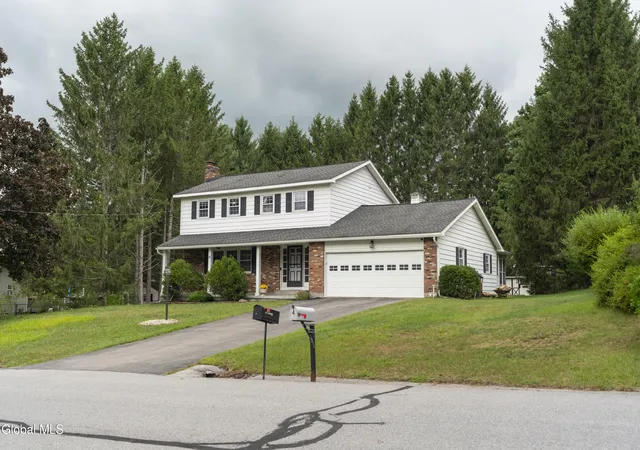 Photo 2 of Sale Pending at 15 West Dr, Ballston Lake, NY 12019 | MLS# 202625877 | Listing updated on 2026-09-24
