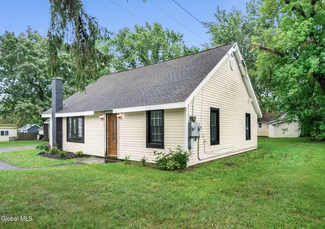 Photo 3 of Sale Pending at 3970 Western Turnpike, Altamont, NY 12009 | MLS# 202625347 | Listing updated on 2026-09-09