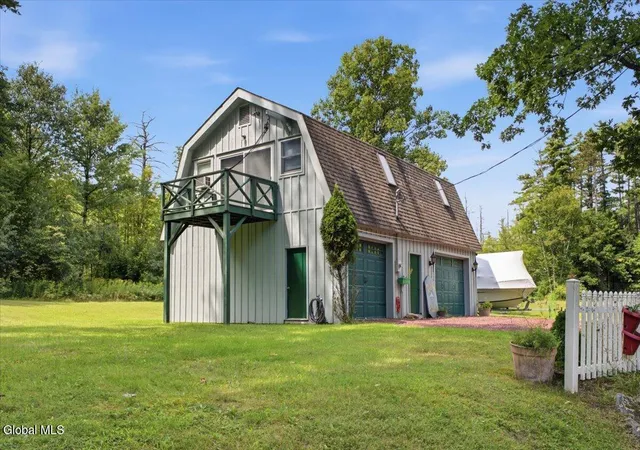 Photo 4 of Single family home for sale at 33 N Bolton Rd, Bolton Landing, NY 12814 | MLS# 202625906 | Listing updated on 2026-10-01