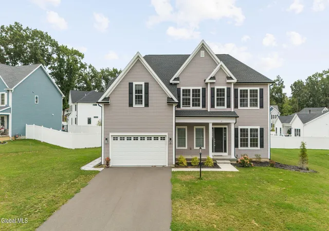 Photo 1 of Single family home for sale at 13 Edenfield St, Colonie, NY 12211 | MLS# 202625689 | Listing updated on 2026-09-17