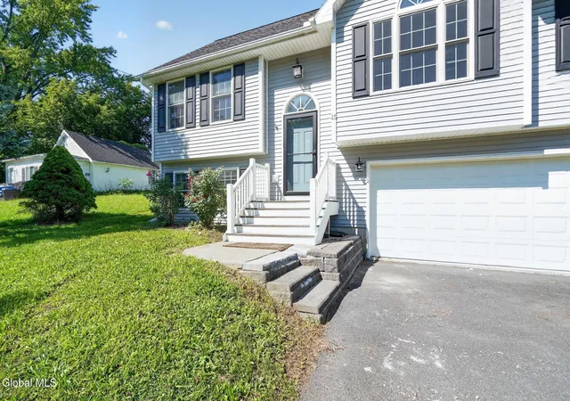 Photo 3 of Sale Pending at 15 St Claire Ave, Rensselaer, NY 12144 | MLS# 202625371 | Listing updated on 2026-09-10